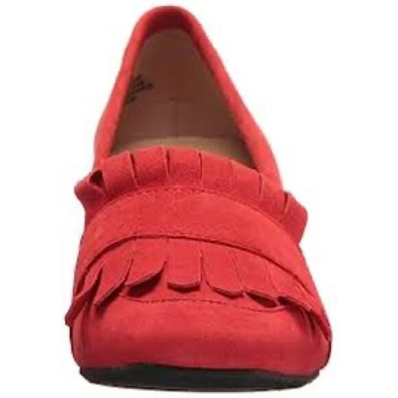 Kenneth Cole Reaction Michelle Loafer Pumps Womens size 7.5 M Red Suede - Picture 2 of 16